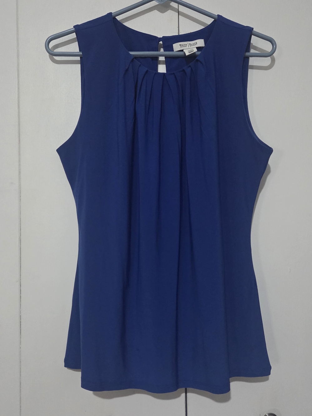 White House Black Market Royal Blue Tank Top Pleated Keyhole Neck Sleeveless M